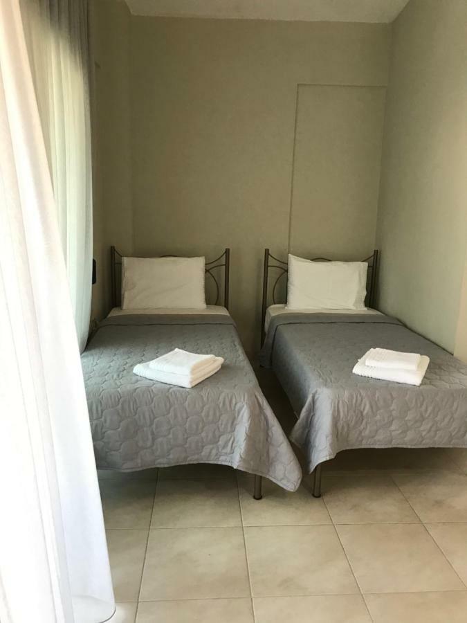Il Mondo Apartments Stavros  Eksteriør bilde